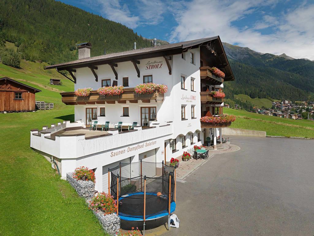 Landhaus Strolz Sankt Anton am Arlberg Dış mekan fotoğraf