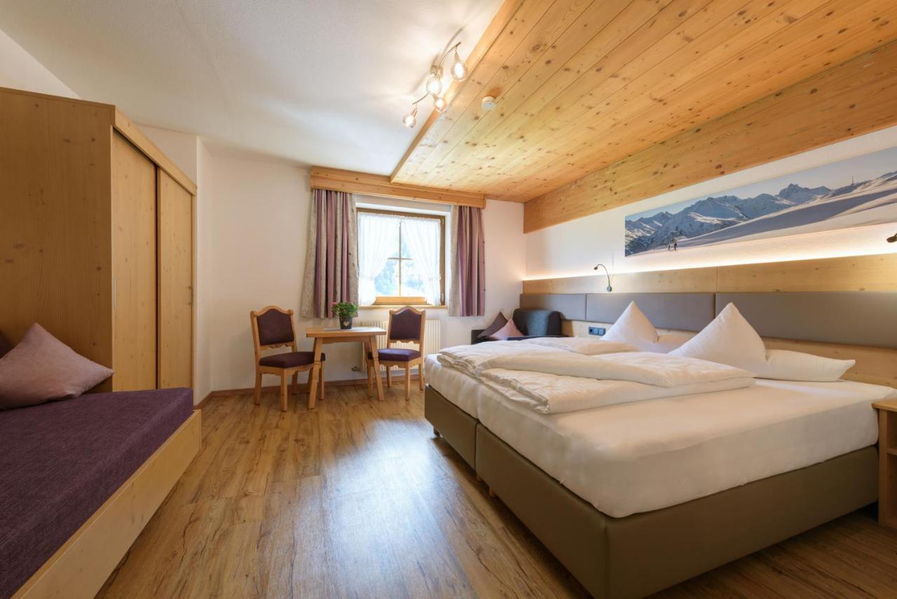 Landhaus Strolz Sankt Anton am Arlberg Dış mekan fotoğraf
