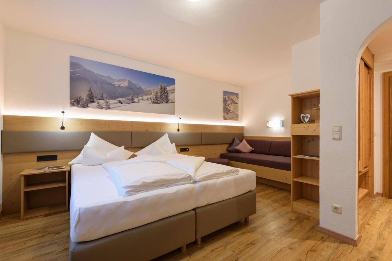 Landhaus Strolz Sankt Anton am Arlberg Dış mekan fotoğraf