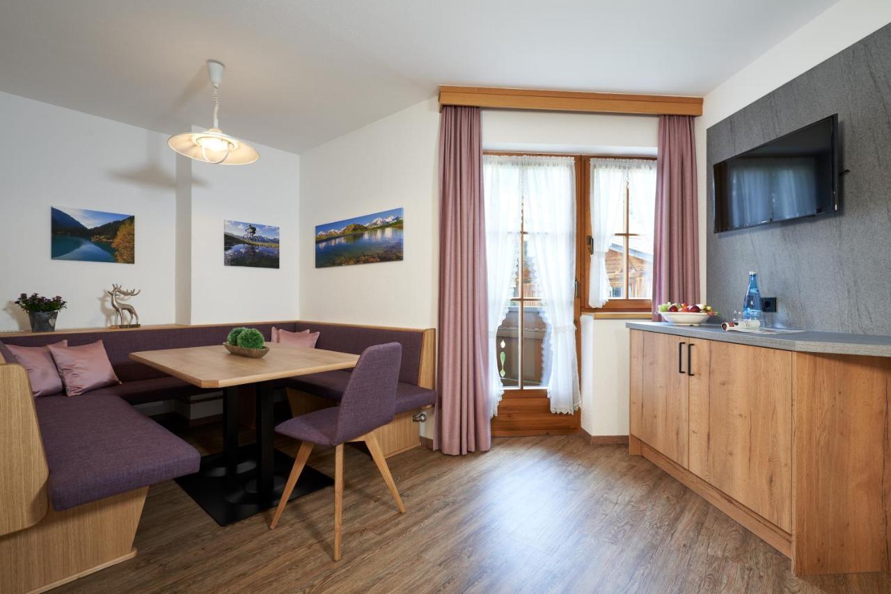 Landhaus Strolz Sankt Anton am Arlberg Dış mekan fotoğraf