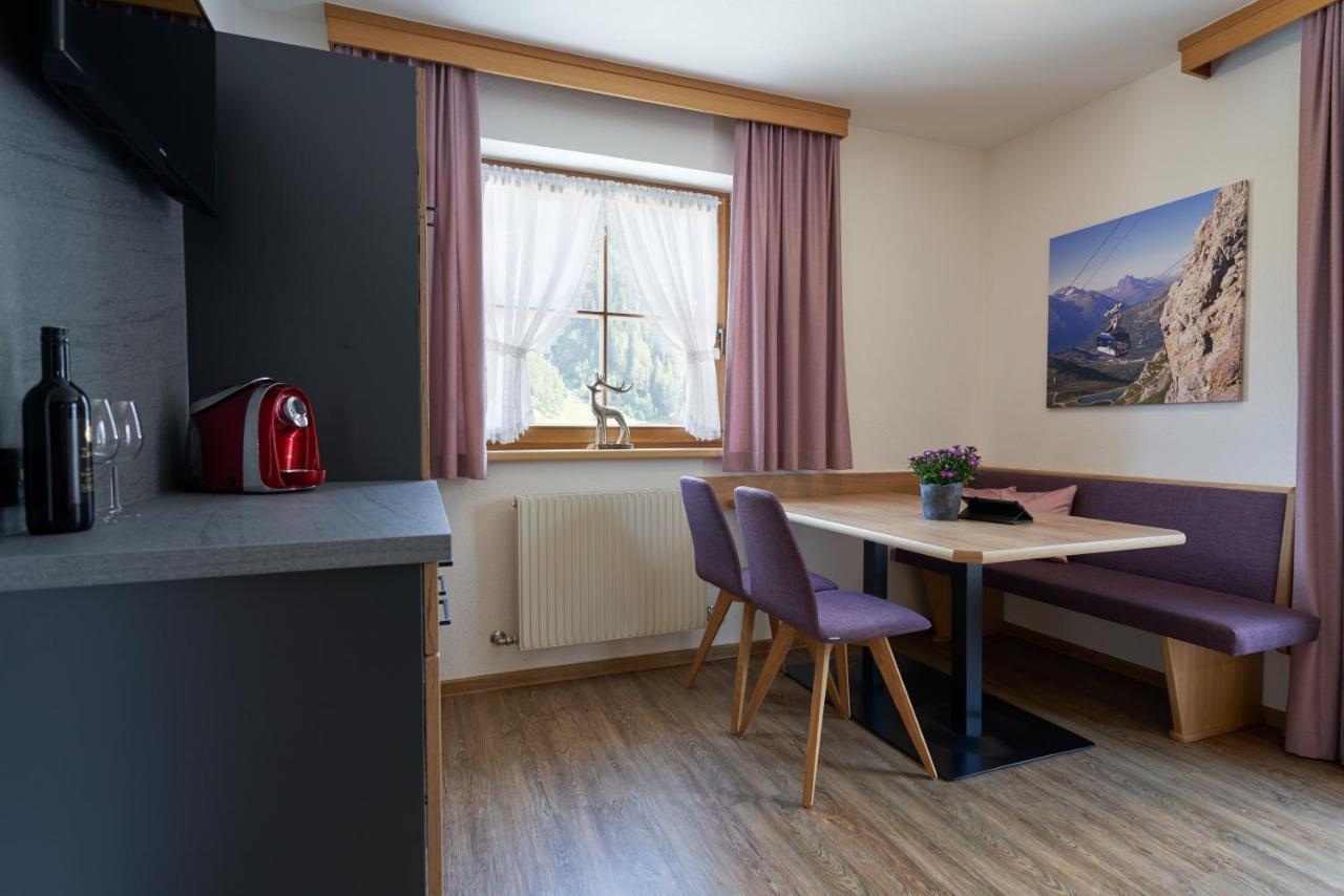 Landhaus Strolz Sankt Anton am Arlberg Dış mekan fotoğraf